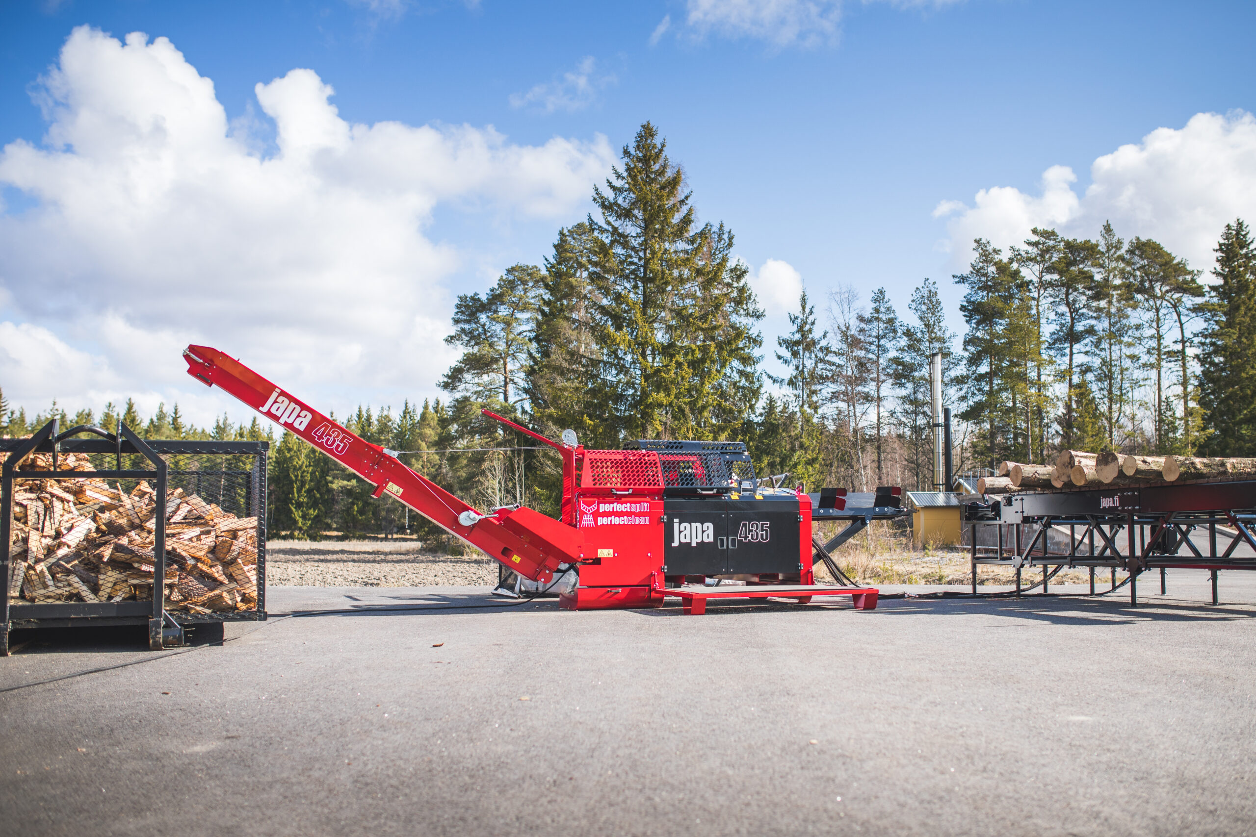 Japa 435 Professional Firewood Processor for Demanding Conditions