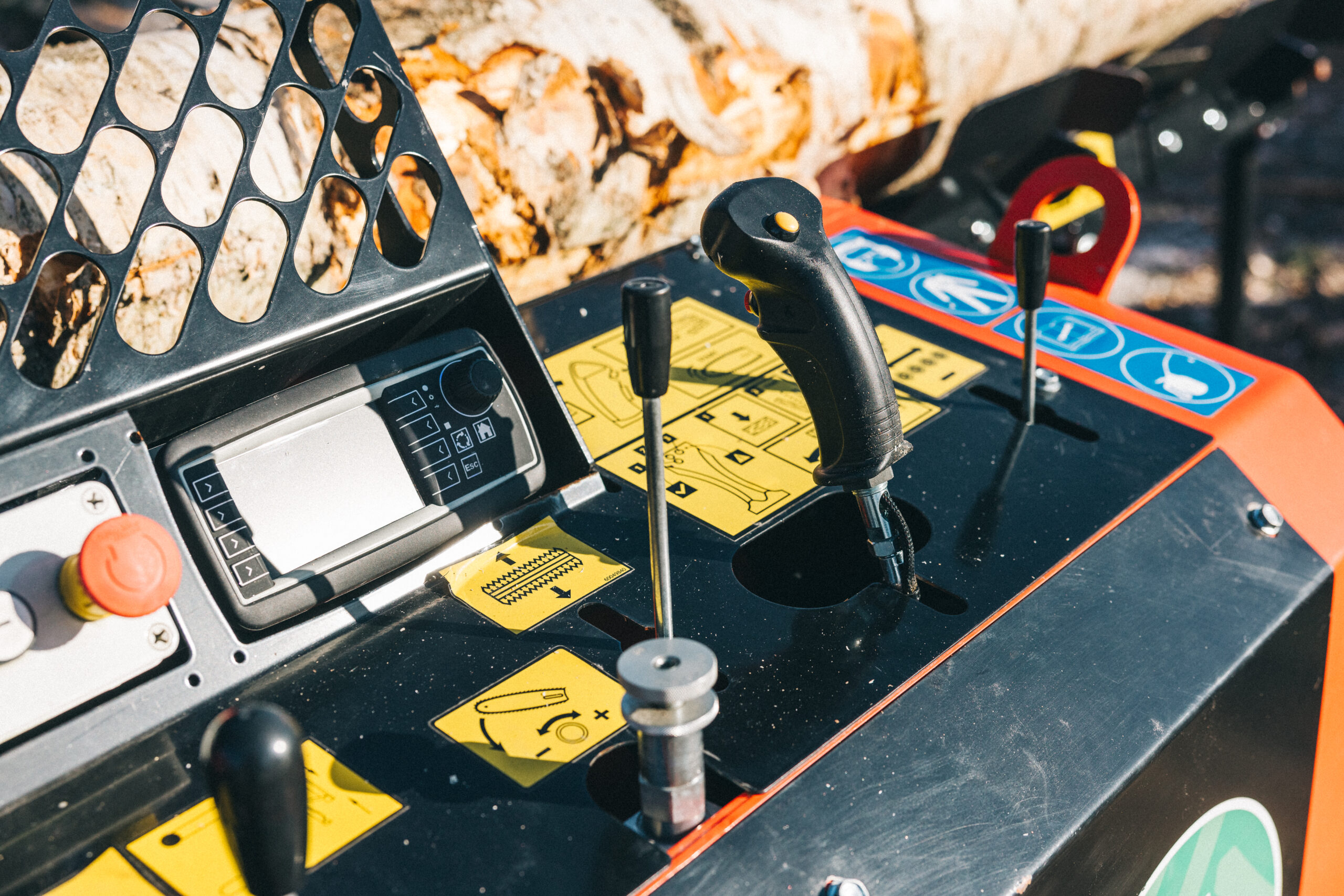 japa 405 firewood processor joystick control